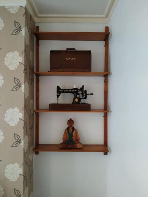 Spacious 2 Bed Maisonette Near Town, That Sleeps 6 Hove Esterno foto